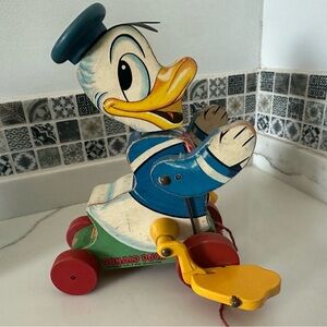 Vintage Donald Duck Fisher Price Wooden Pull Toy Exceptional condition for age